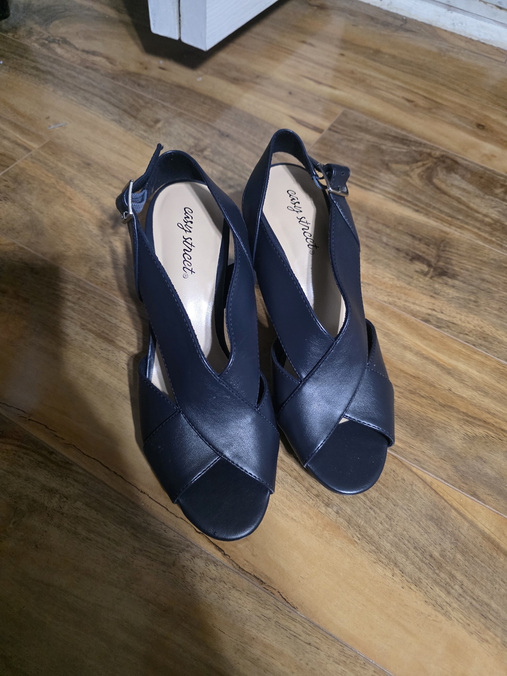 Easy Street Navy Women's Slingback Sandals